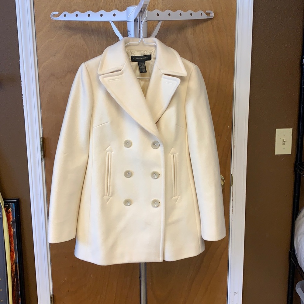 Banana republic white trench coat